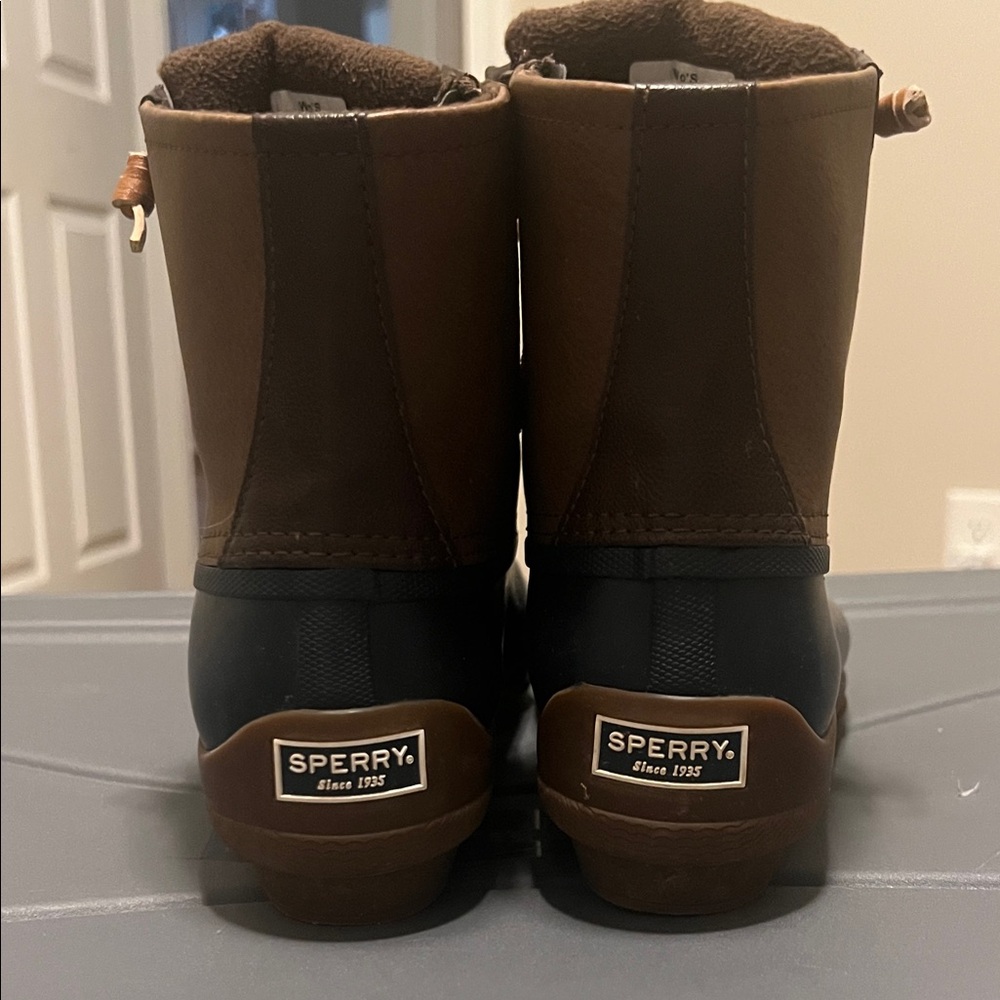 Sperry Two-Tone Waterproof Boots - Picture 4 of 9